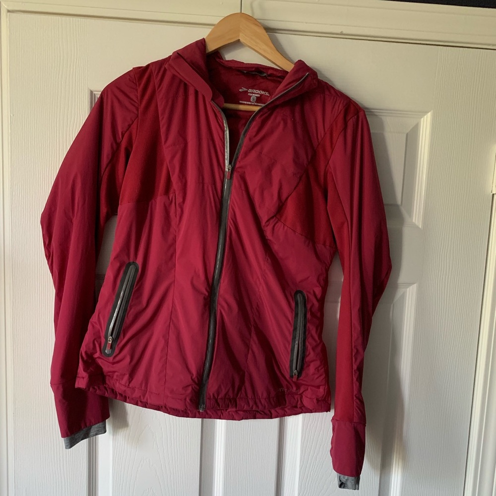 Brooks Women’s Shelter Technology Running Jacket